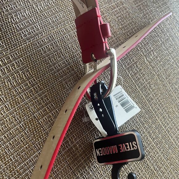 Steve Madden Womens Chevron Quilted Belt Bag Waist Purse Pack Red, Small - Picture 4 of 7